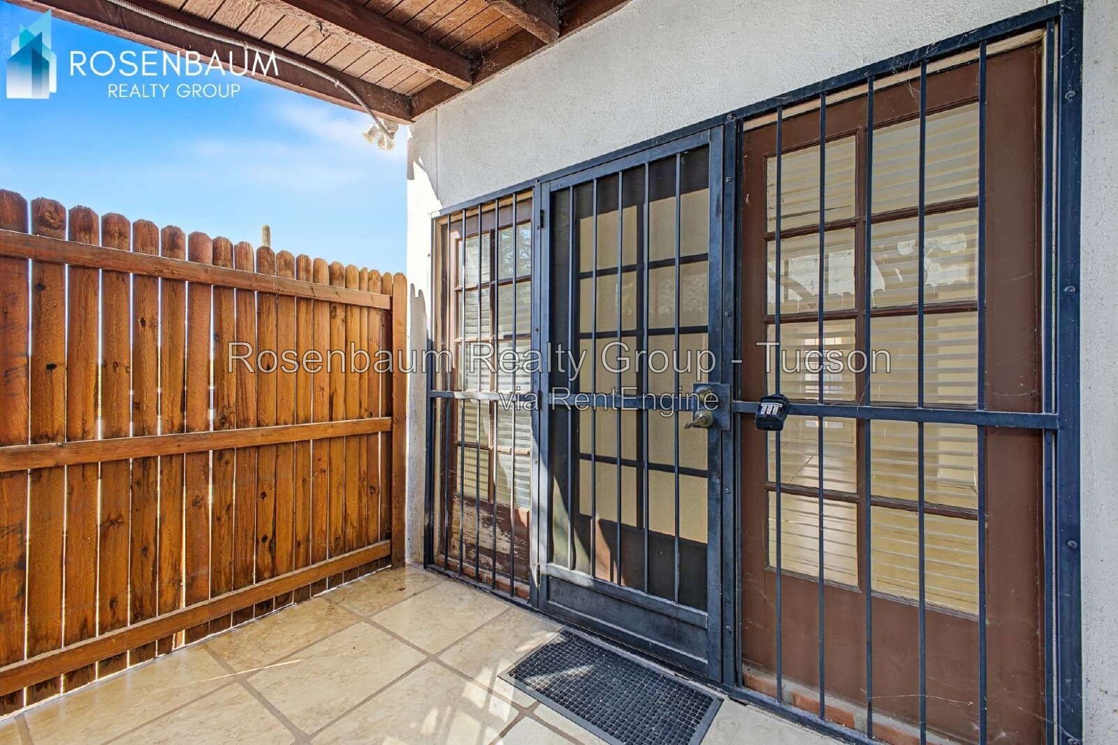 Charming 2-beds, 1-bath duplex nestled in Tucson’s Miles Neighborhood! property image