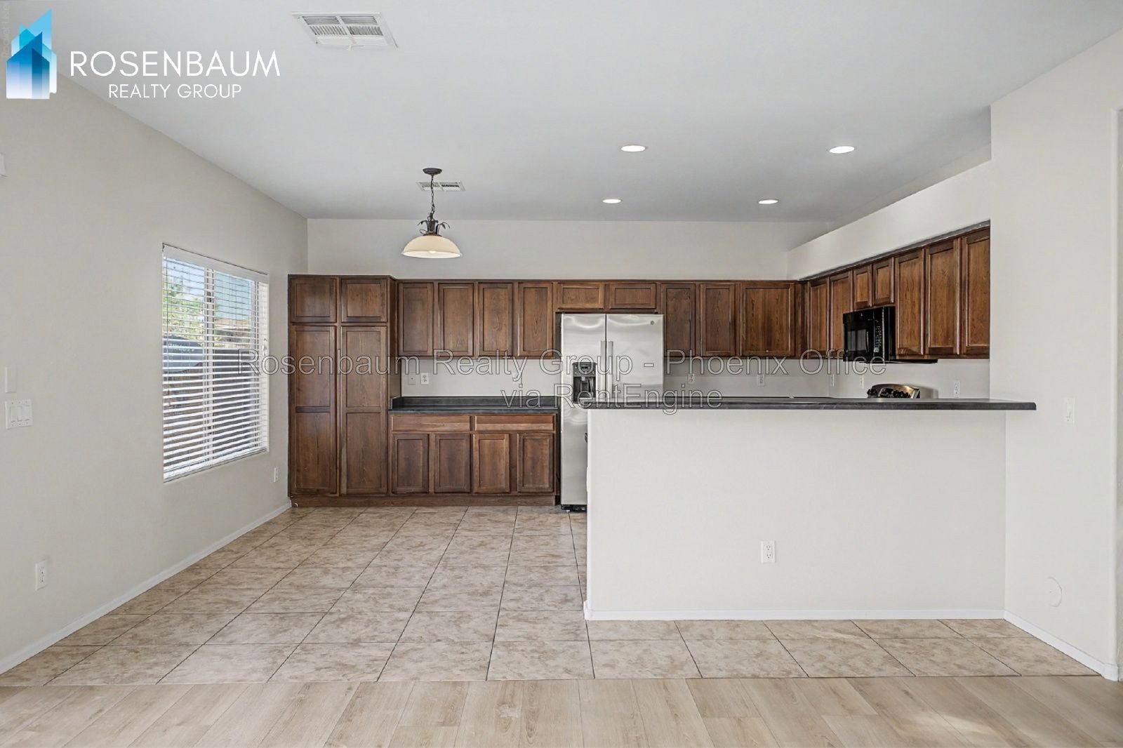 Beautifully charming 4-beds, 2.5-baths two-story home in Casa Grande! property image