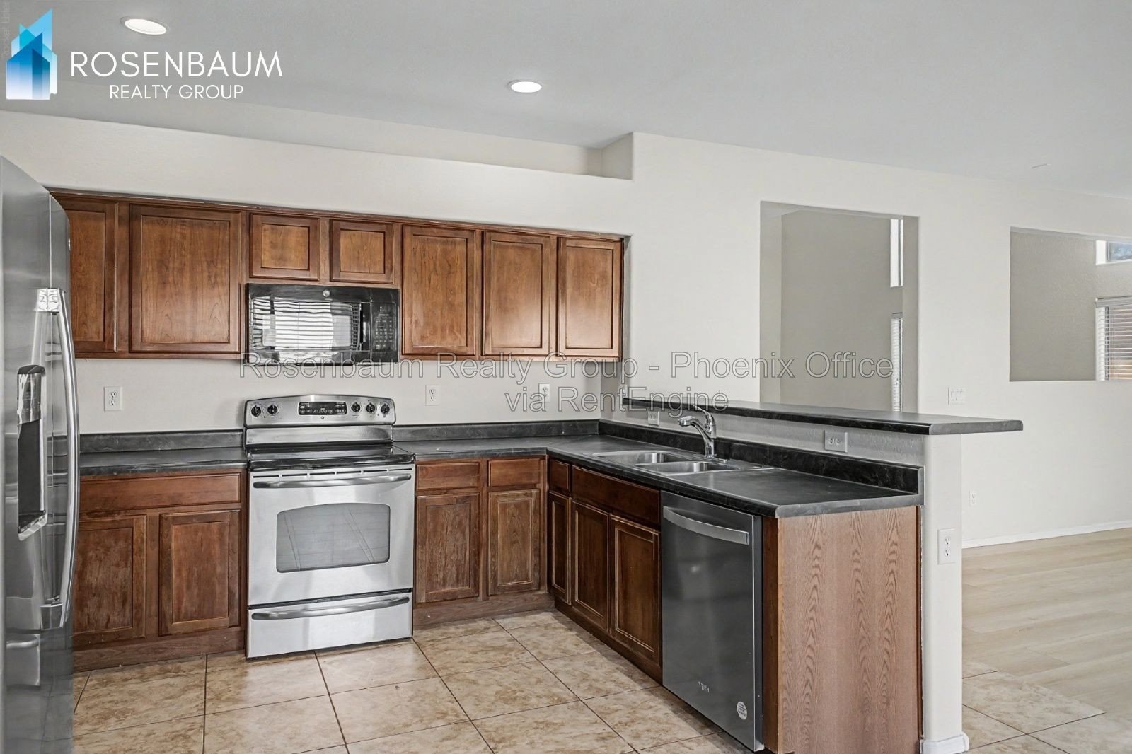 Beautifully charming 4-beds, 2.5-baths two-story home in Casa Grande! property image