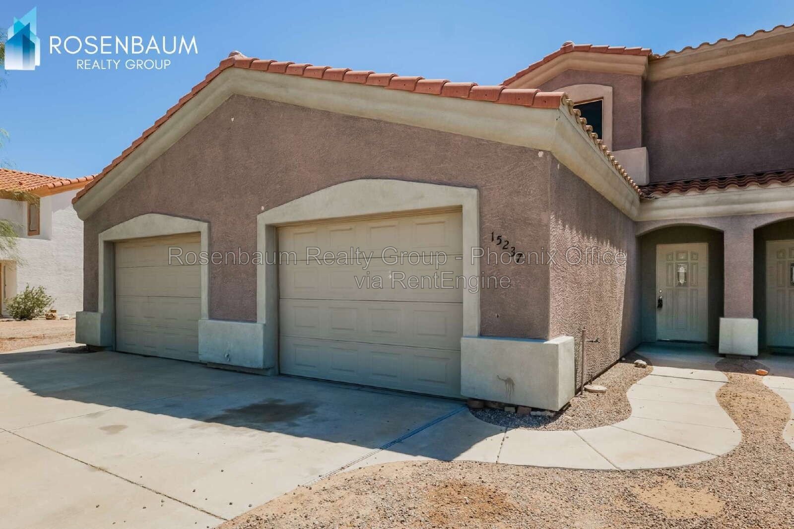 Gorgeous 2-beds, 2-baths townhome with Golf Course views in AZ City! property image