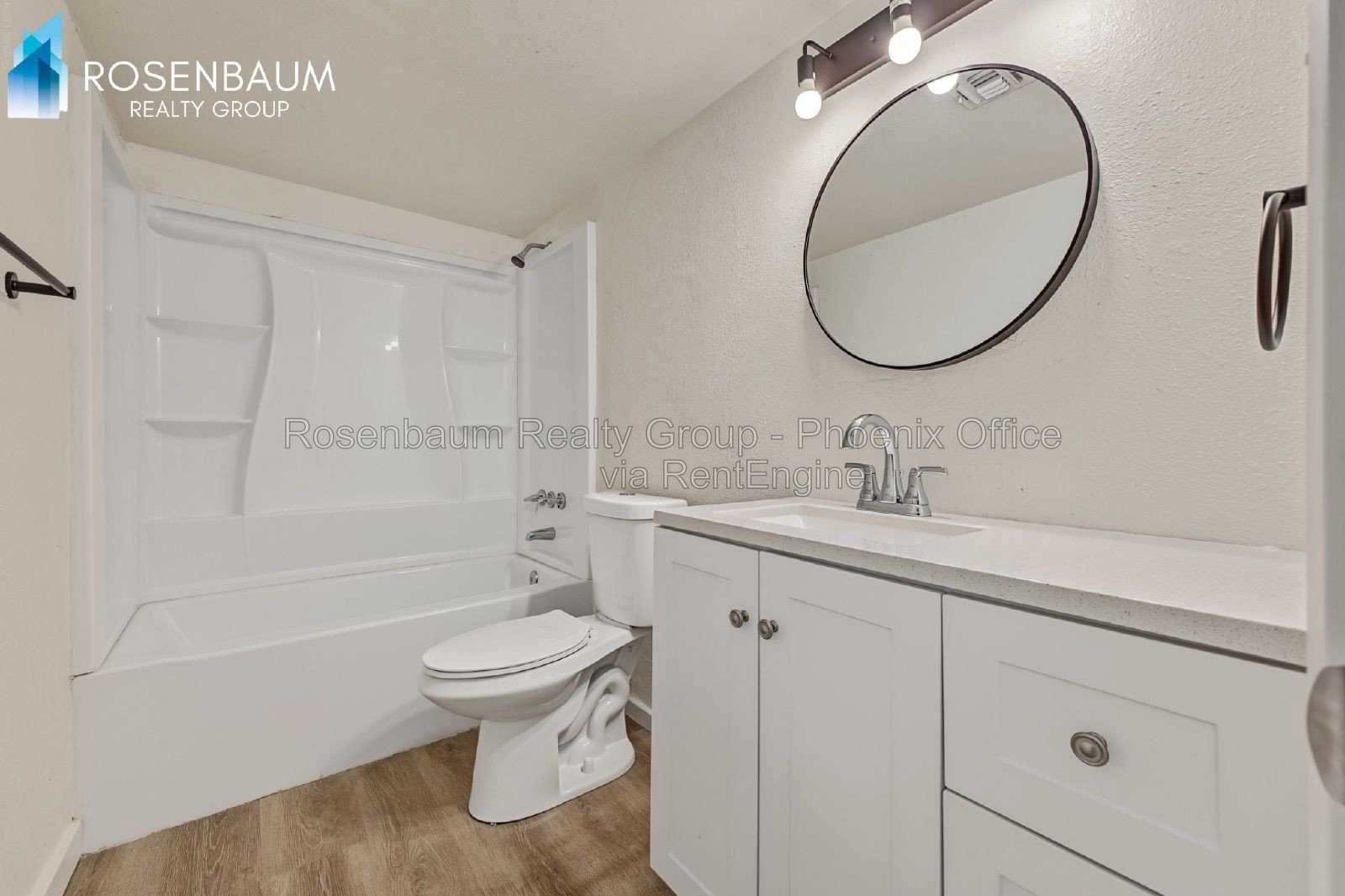 Beautifully charming 2-bedroom, 1-bath single-level triplex apartment in Casa Grande! property image