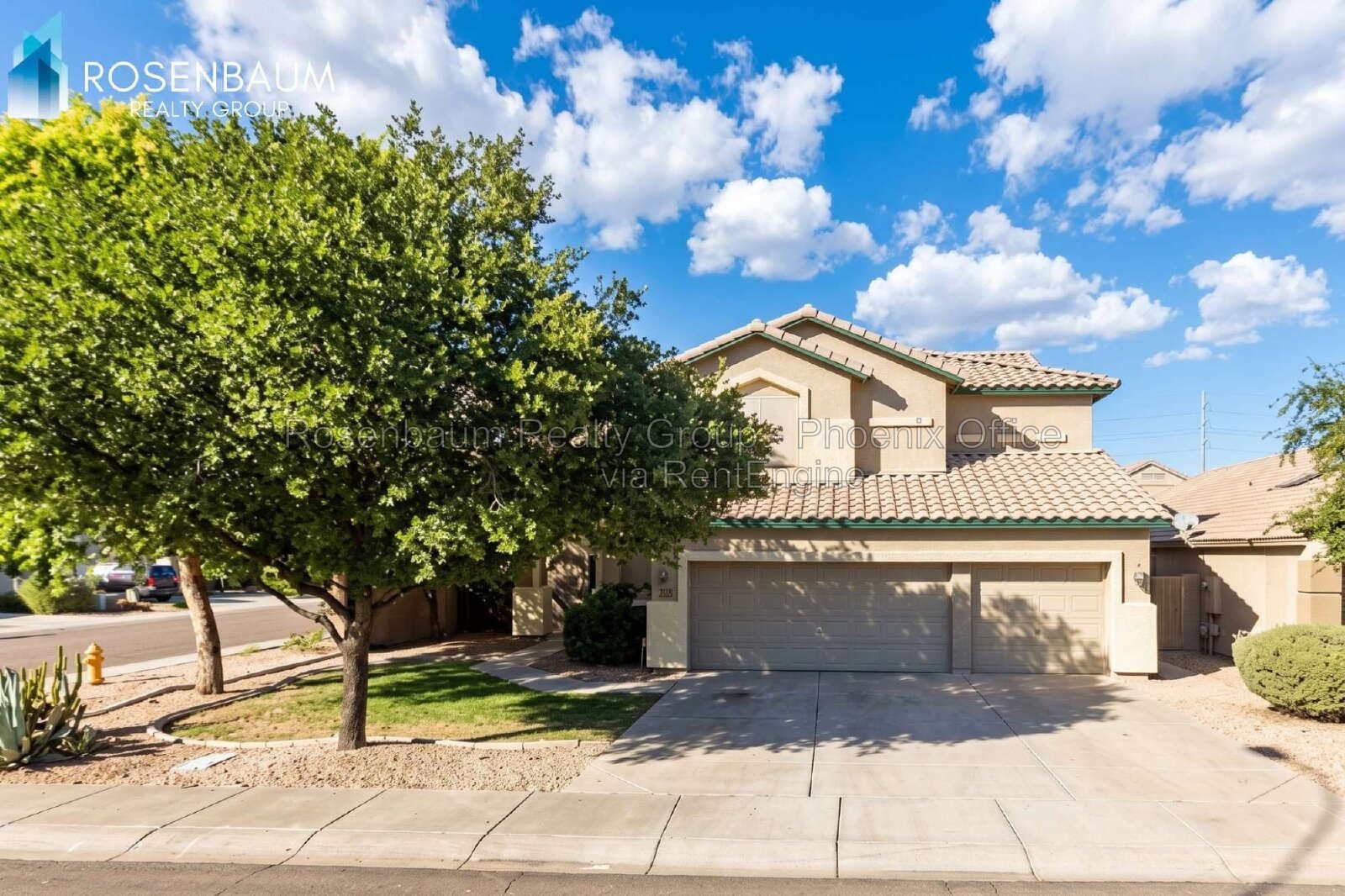 Spacious 4-Bedroom Home with Loft & 3-Car Garage in Chandler property image