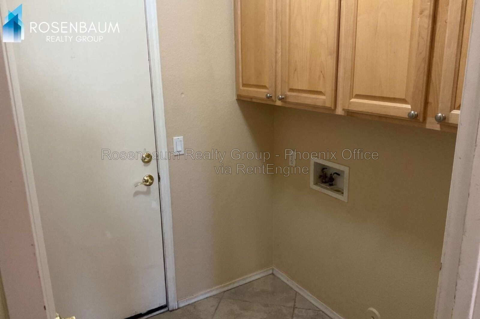 Spacious 4-Bedroom Home with Loft & 3-Car Garage in Chandler property image