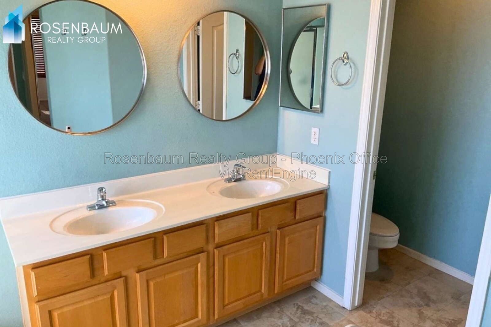 Spacious 4-Bedroom Home with Loft & 3-Car Garage in Chandler property image
