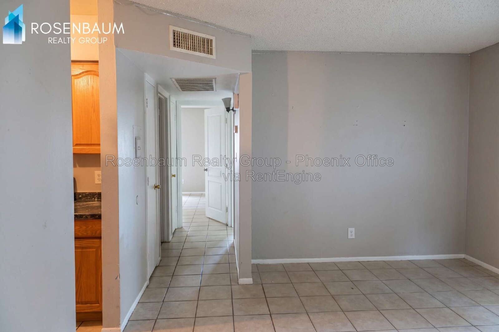 Charming & cozy 2-bedrooms, 1-bath apartment in the Heart of Mesa! property image
