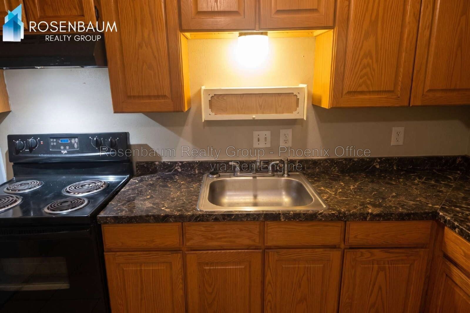 Charming & cozy 2-bedrooms, 1-bath apartment in the Heart of Mesa! property image