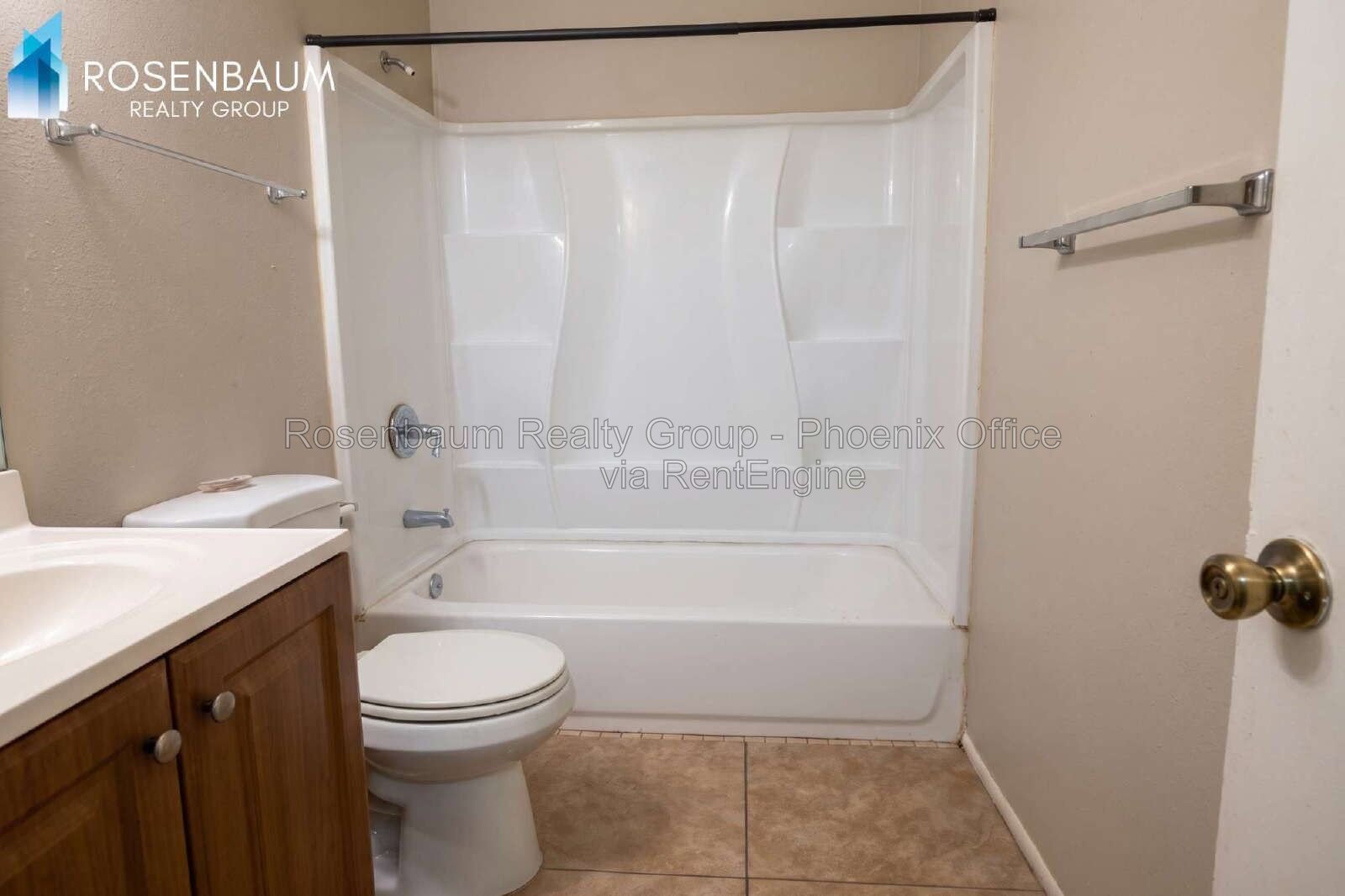 Charming & cozy 2-bedrooms, 1-bath apartment in the Heart of Mesa! property image