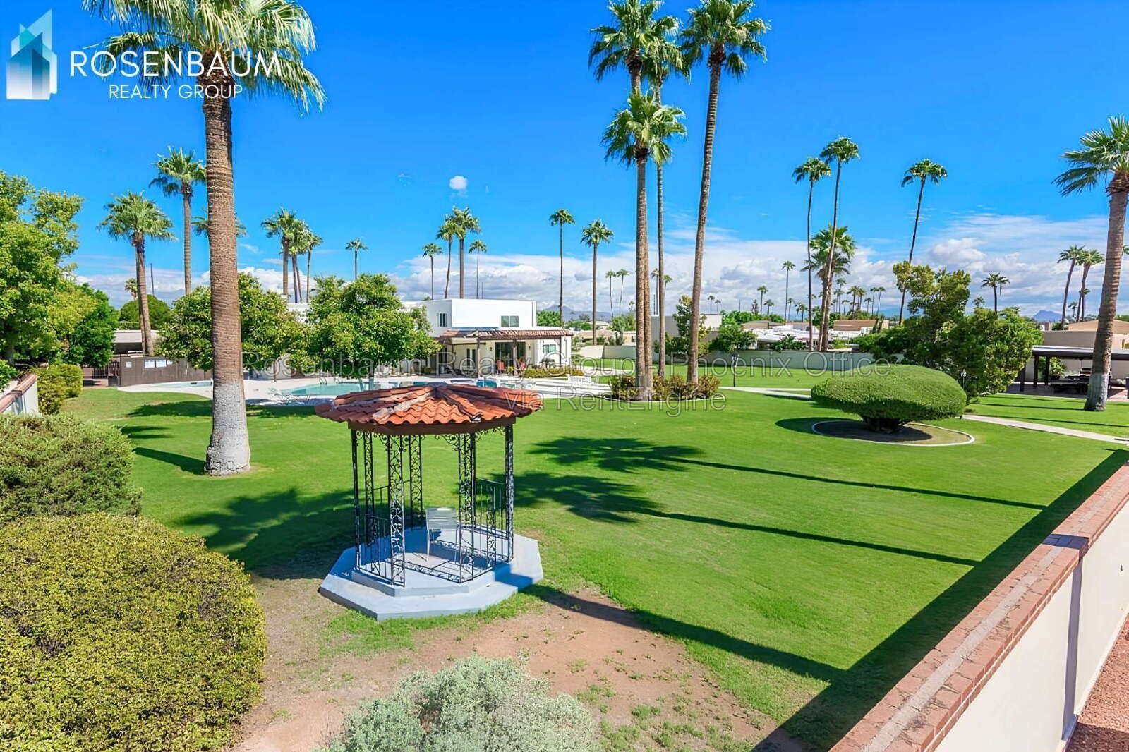 Gorgeous 3-beds, 3-bath townhome in Scottsdale’s Villa Monterey 55+ Community! property image