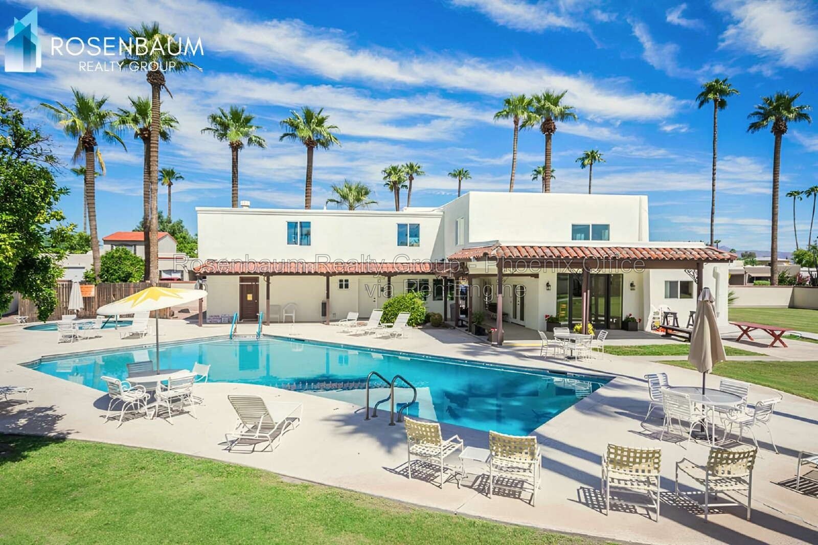 Gorgeous 3-beds, 3-bath townhome in Scottsdale’s Villa Monterey 55+ Community! property image
