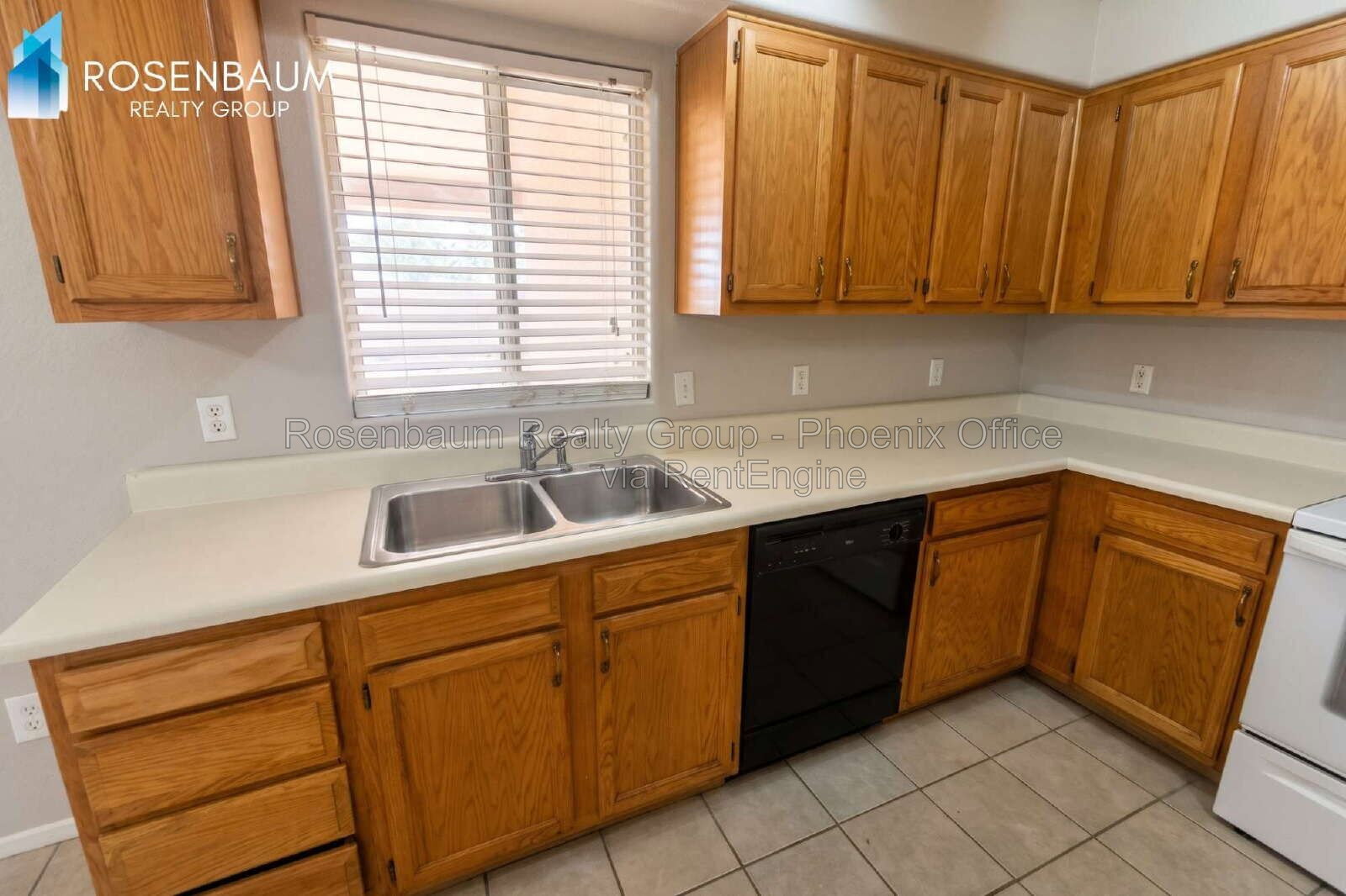 Spacious 3-Bedroom Home with 2-Car Garage in Arizona City property image
