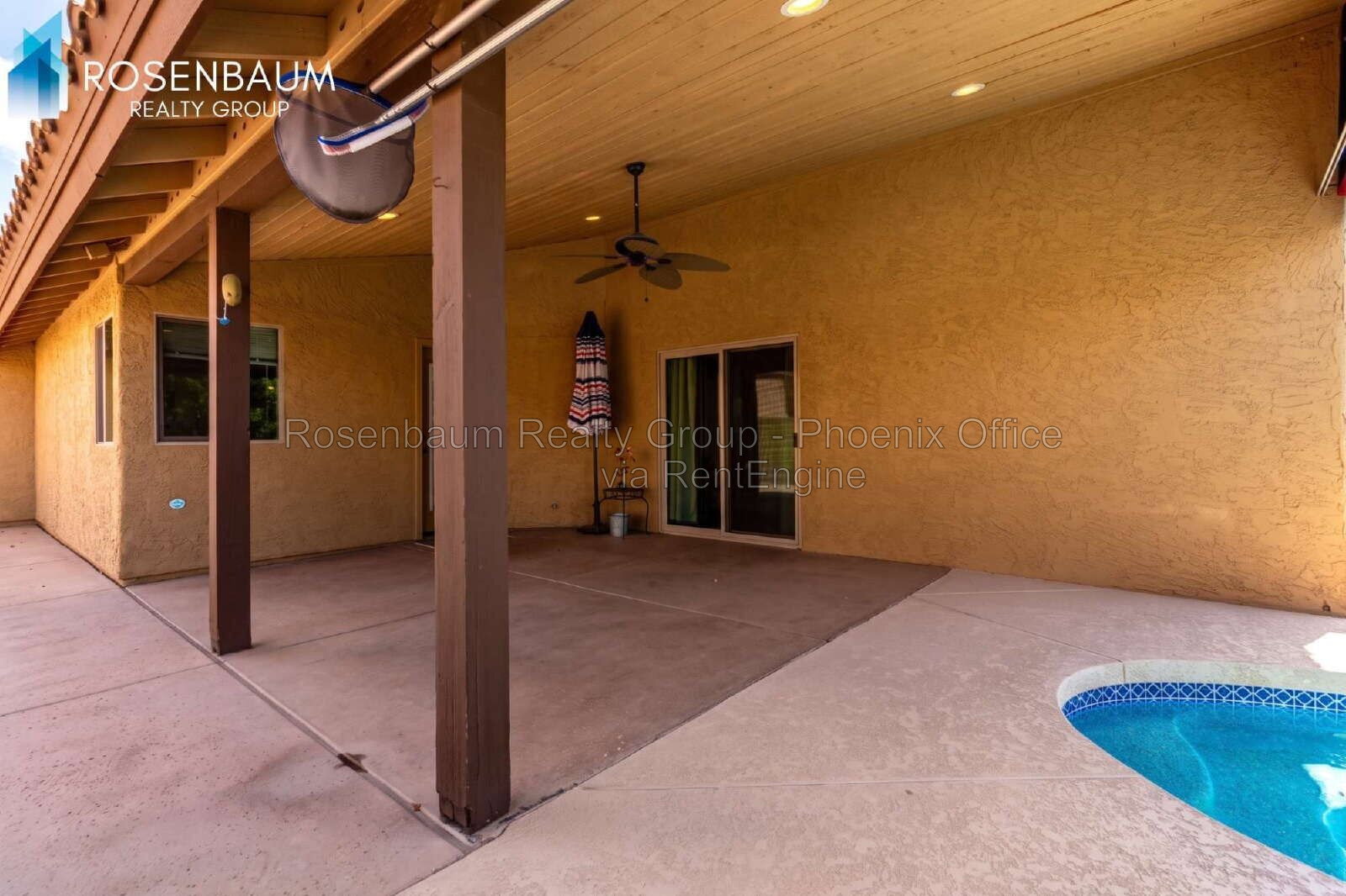 Gorgeous 3-bedrooms, 2-baths home nestled in the desirable Ahwatukee community of Phoenix! property image