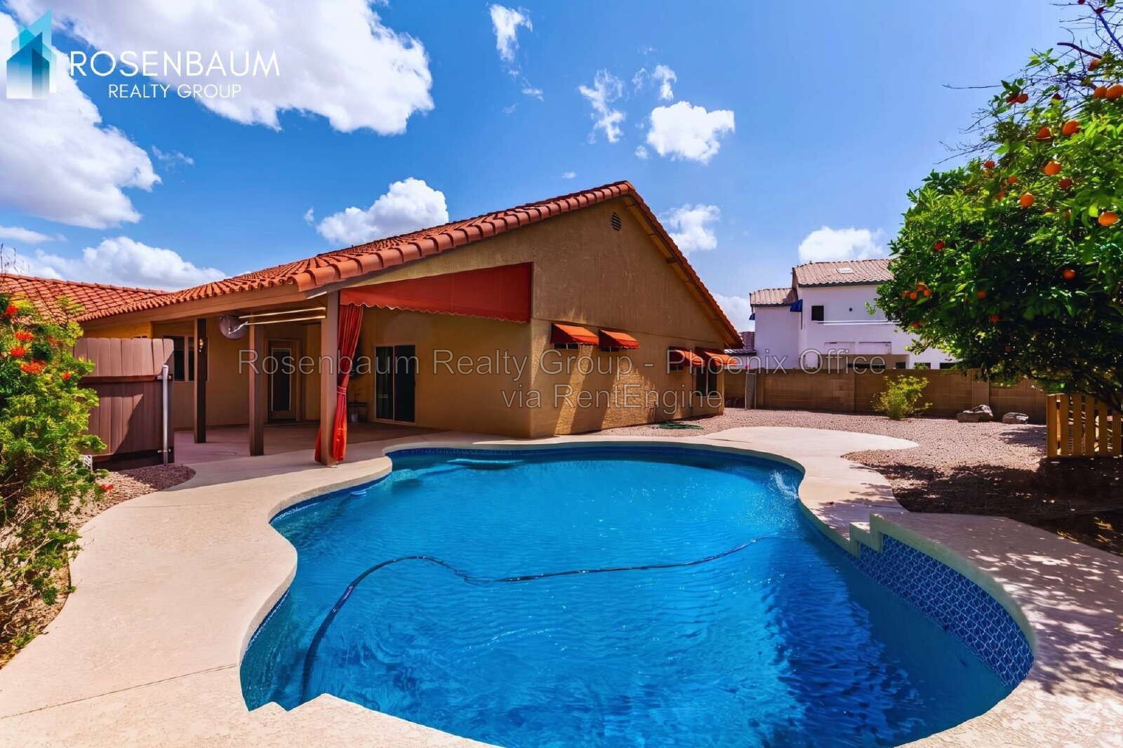 Gorgeous 3-bedrooms, 2-baths home nestled in the desirable Ahwatukee community of Phoenix! property image