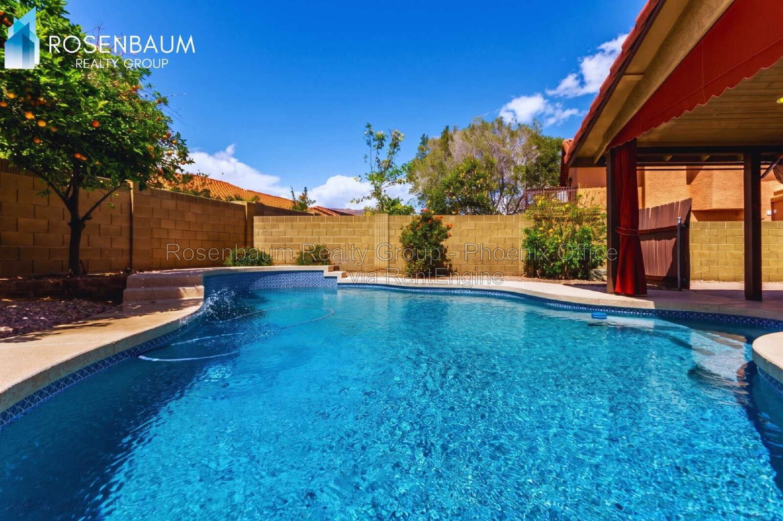 Gorgeous 3-bedrooms, 2-baths home nestled in the desirable Ahwatukee community of Phoenix! property image