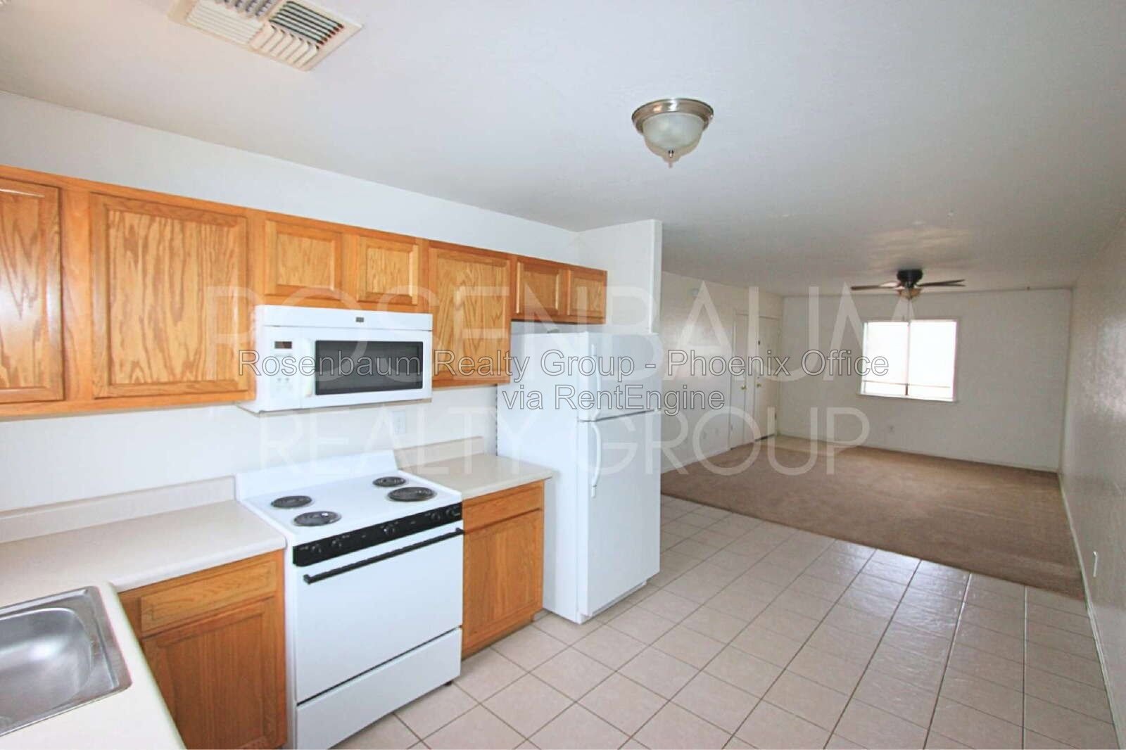 Charming 2-bedrooms, 1-bath duplex apartment in Arizona City! property image