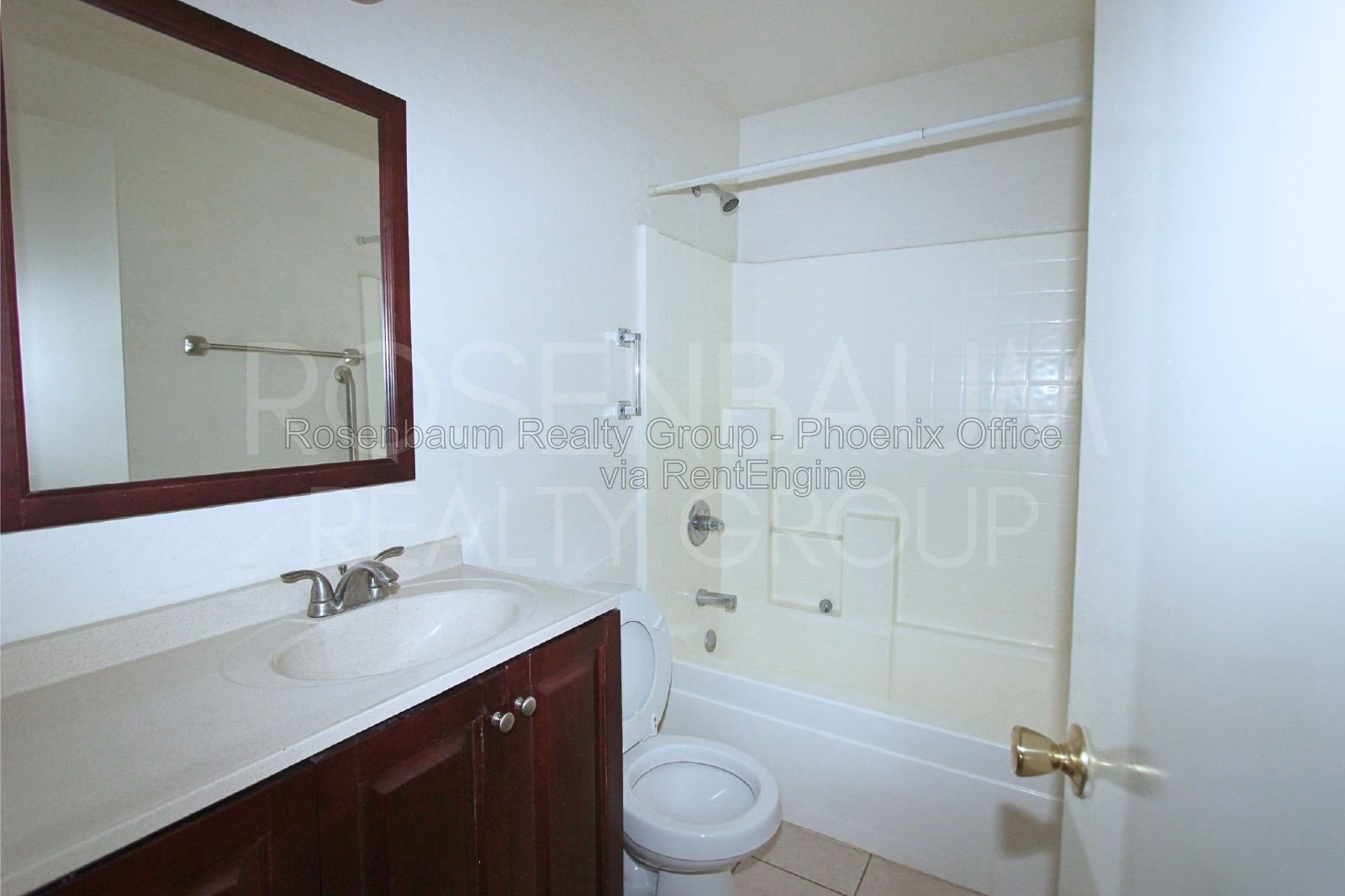 Charming 2-bedrooms, 1-bath duplex apartment in Arizona City! property image