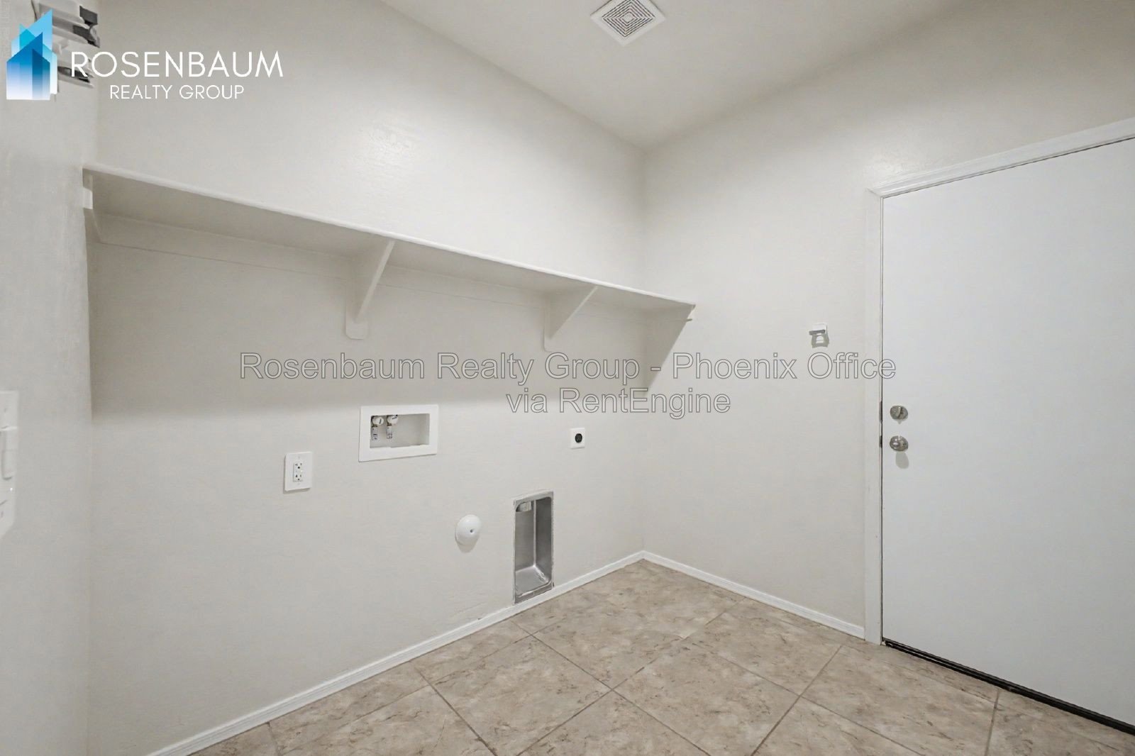 Modern House Living in Coolidge with 3-bedrooms and 2-bathrooms. The Ultimate Space & Style! property image