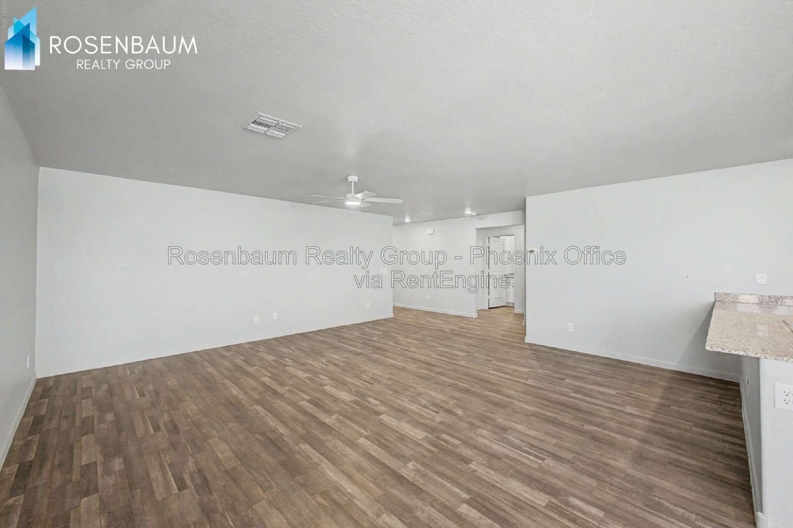 Beautiful 3-beds, 2-baths single level home in the city of Eloy! property image