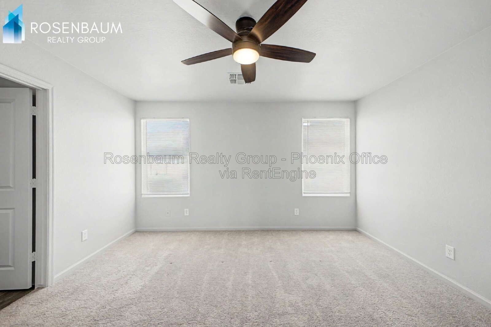 Beautiful 3-beds, 2-baths single level home in the city of Eloy! property image