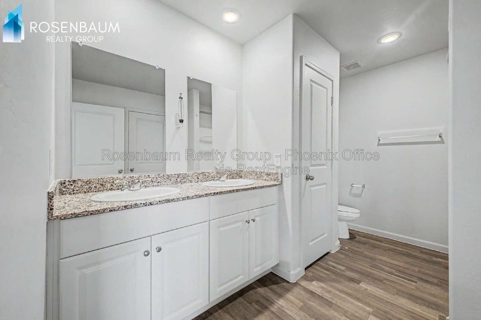 Beautiful 3-beds, 2-baths single level home in the city of Eloy! property image
