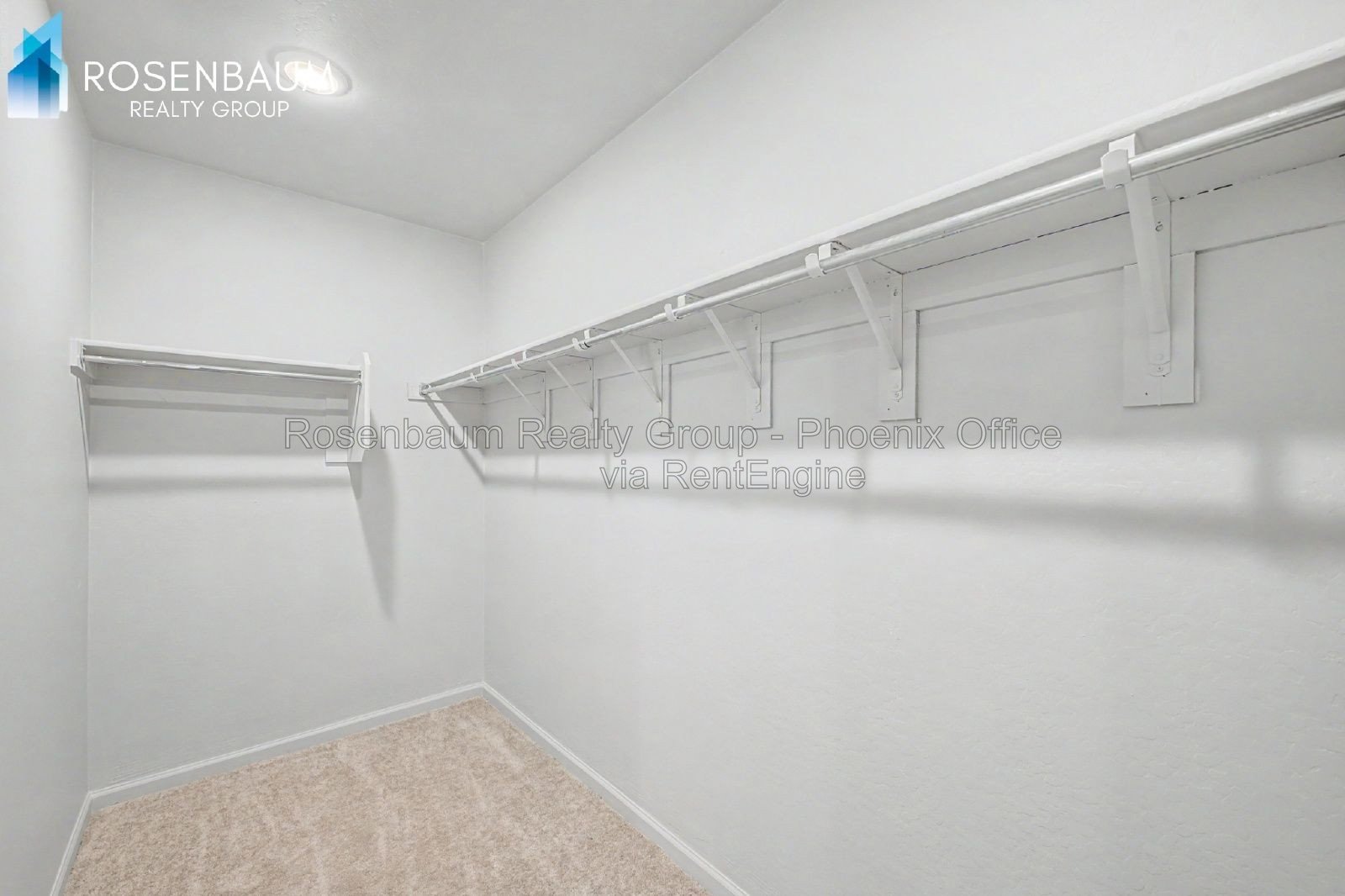 Beautiful 3-beds, 2-baths single level home in the city of Eloy! property image