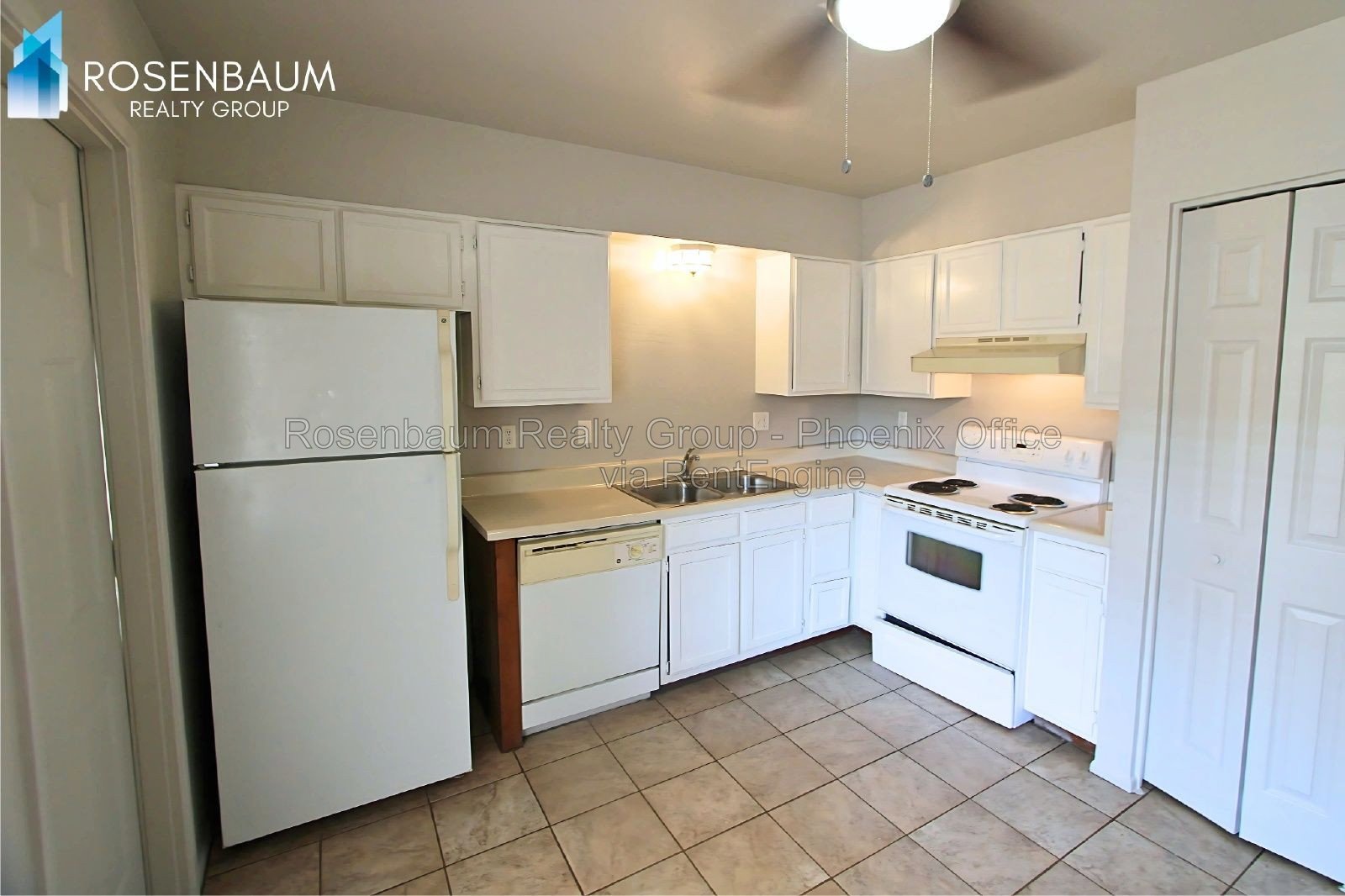 Charming & cozy 2-bedrooms, 1-bath triplex apt in Mesa! property image