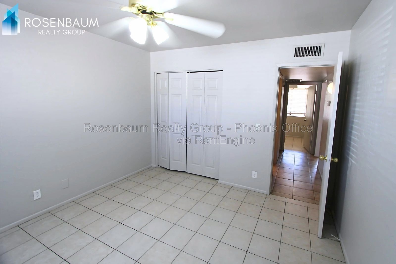 Charming & cozy 2-bedrooms, 1-bath triplex apt in Mesa! property image