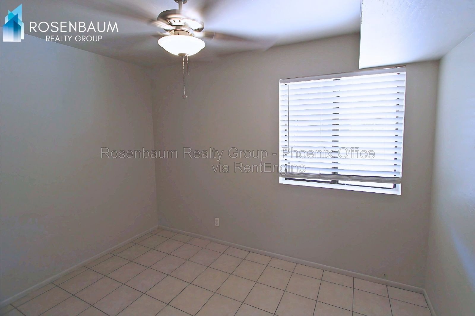 Charming & cozy 2-bedrooms, 1-bath triplex apt in Mesa! property image