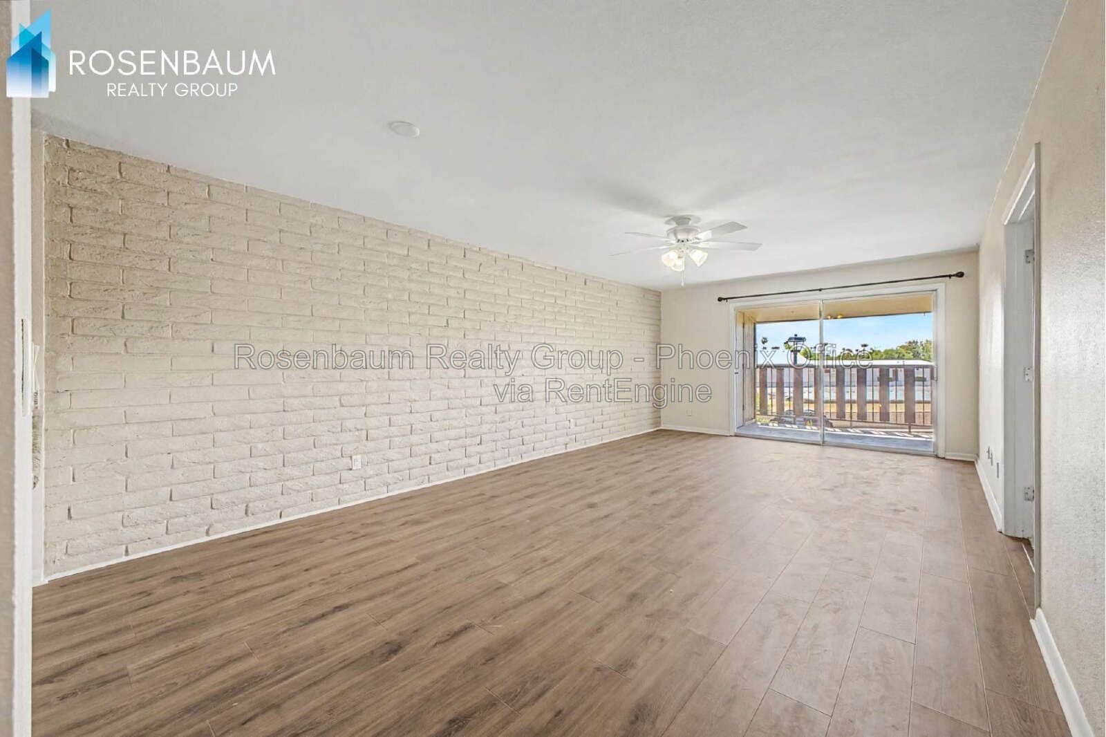 Charming 2-beds, 2-baths upstairs condo near Old Town Scottsdale! property image