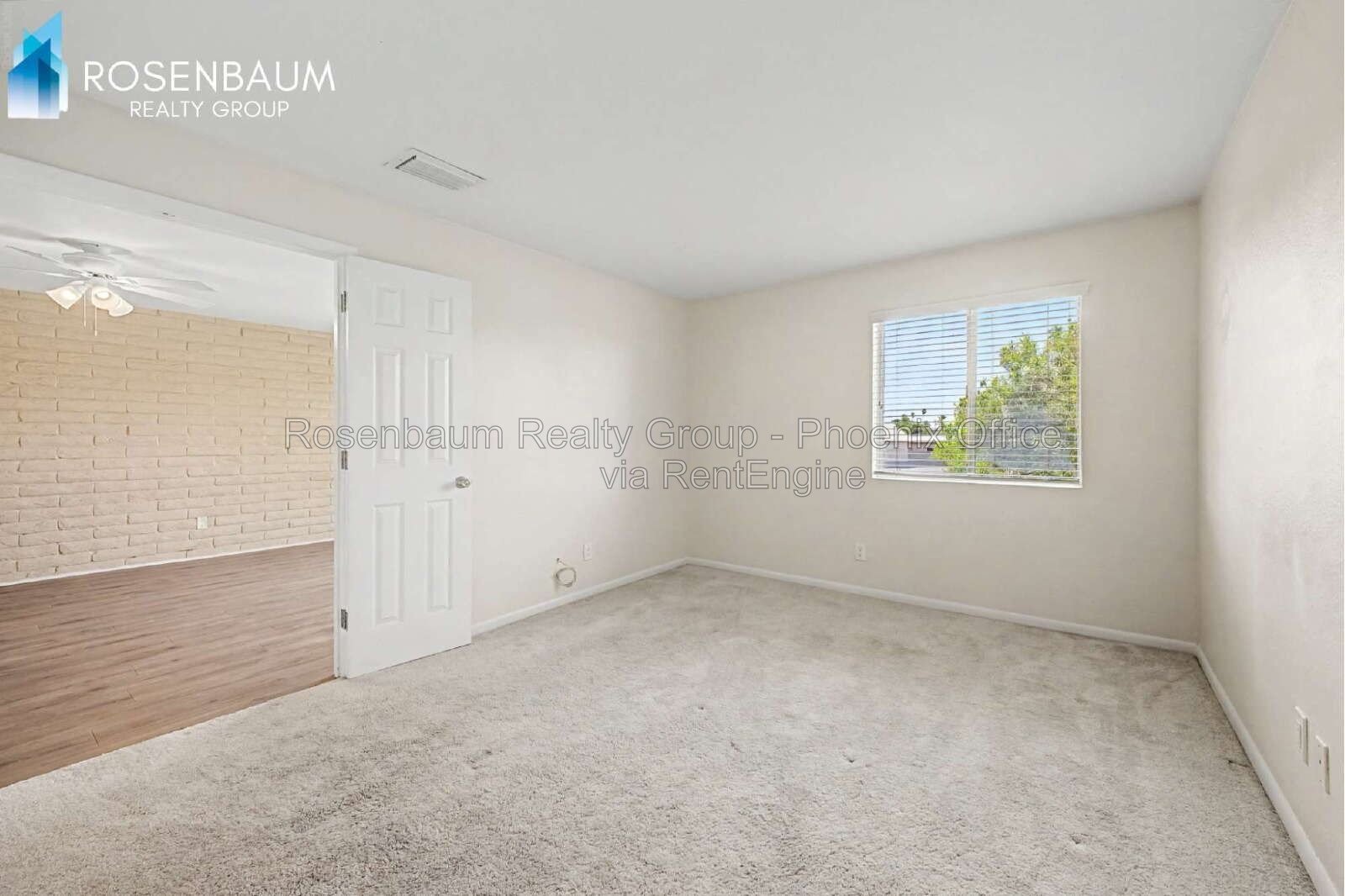 Charming 2-beds, 2-baths upstairs condo near Old Town Scottsdale! property image