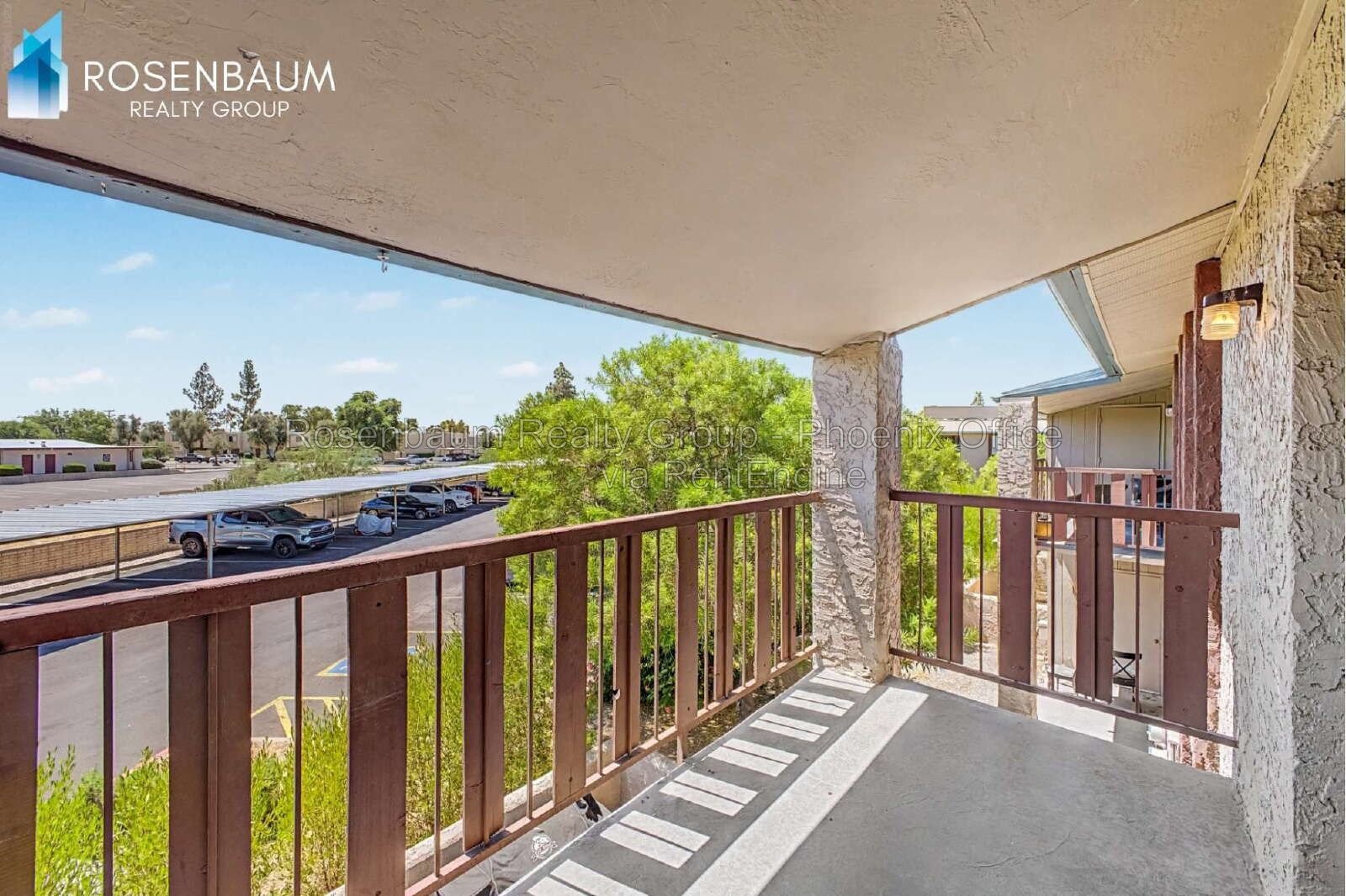 Charming 2-beds, 2-baths upstairs condo near Old Town Scottsdale! property image