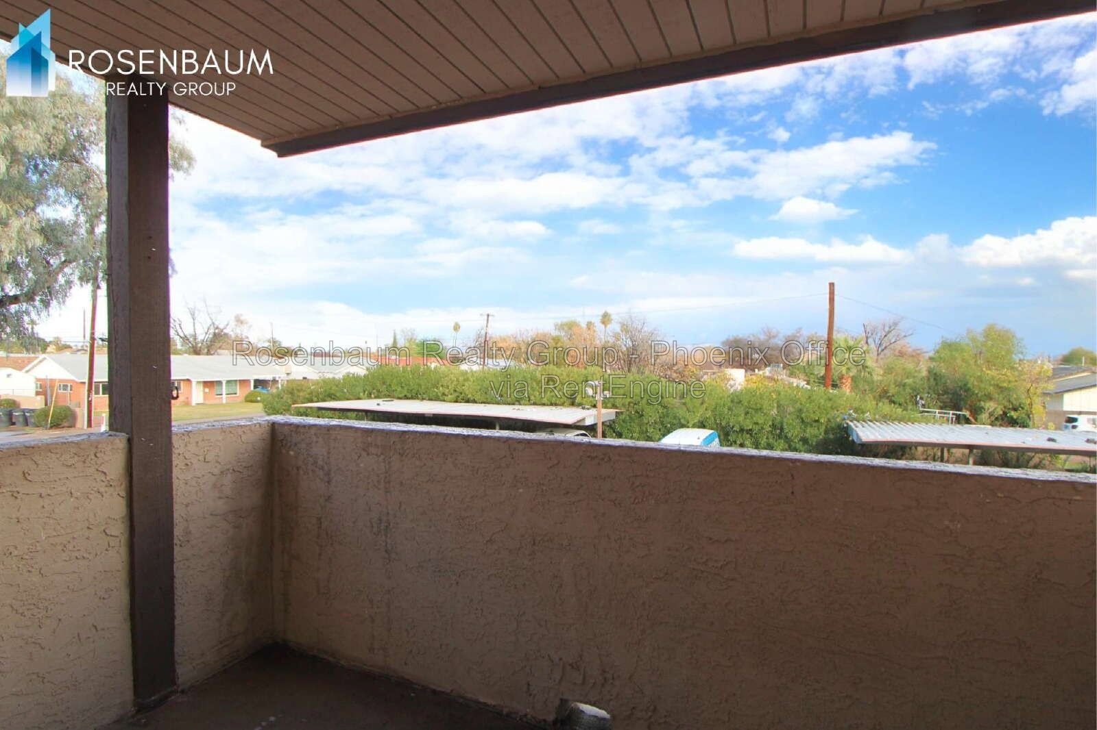 Beautiful spacious townhome style 4plex apt! property image