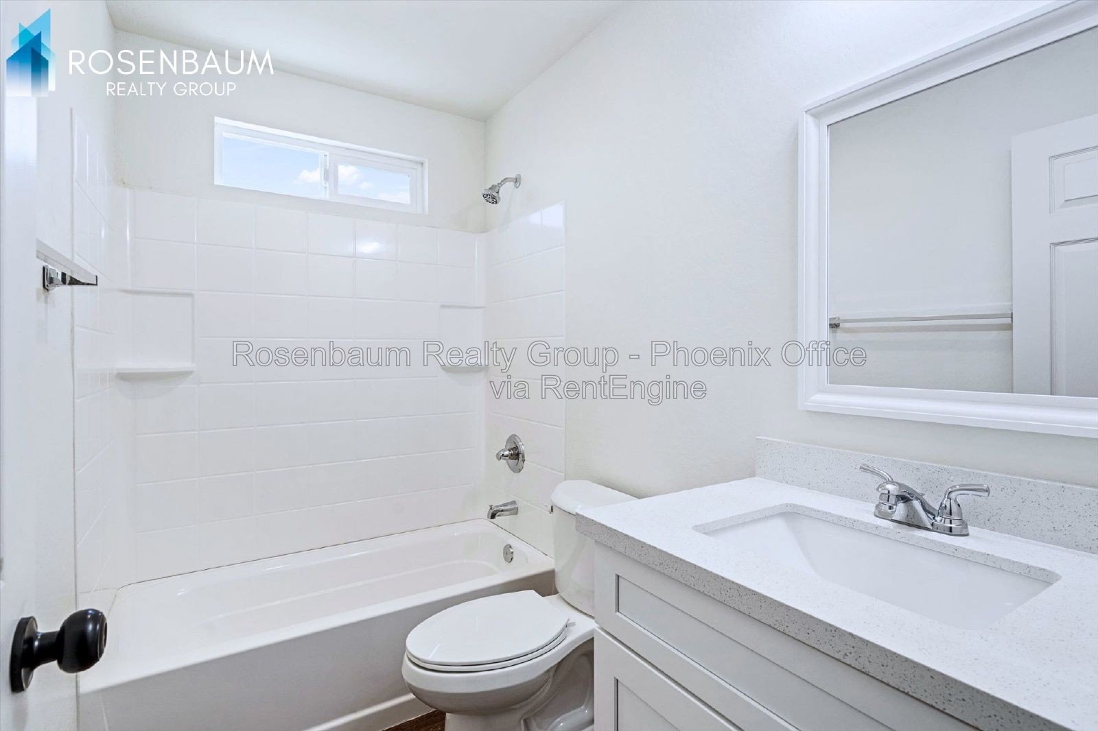 Beautifully charming 4-beds, 2-baths upstairs duplex home in Phoenix! property image