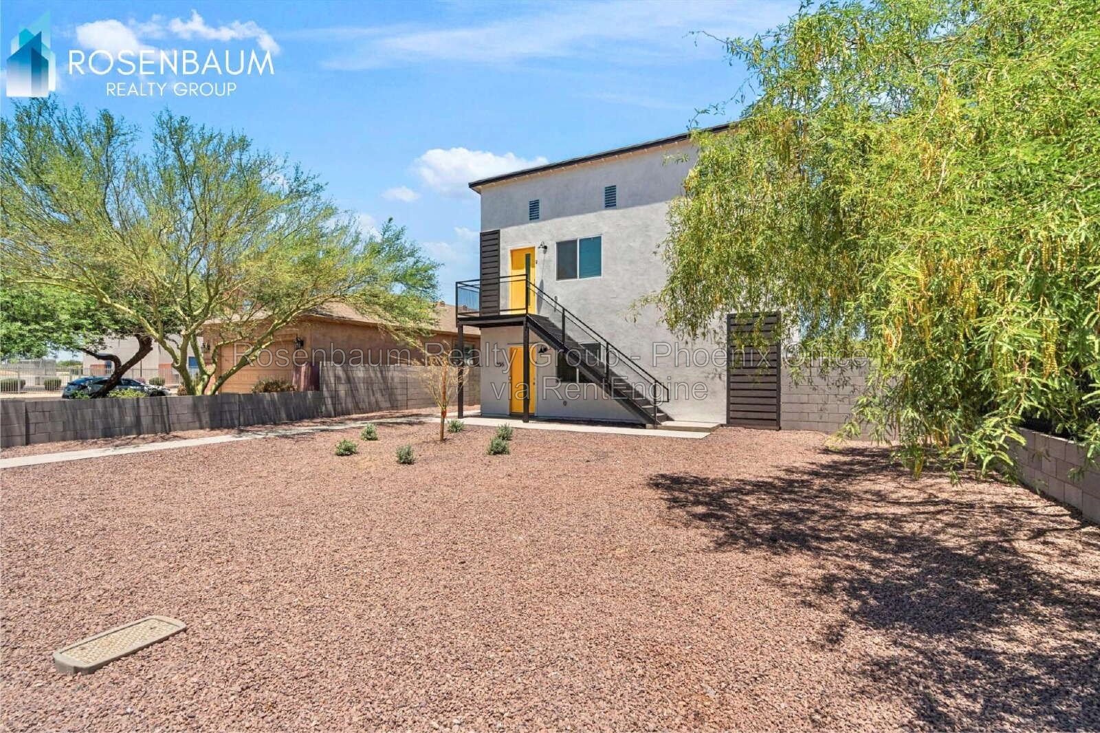 Beautifully charming 4-beds, 2-baths upstairs duplex home in Phoenix! property image