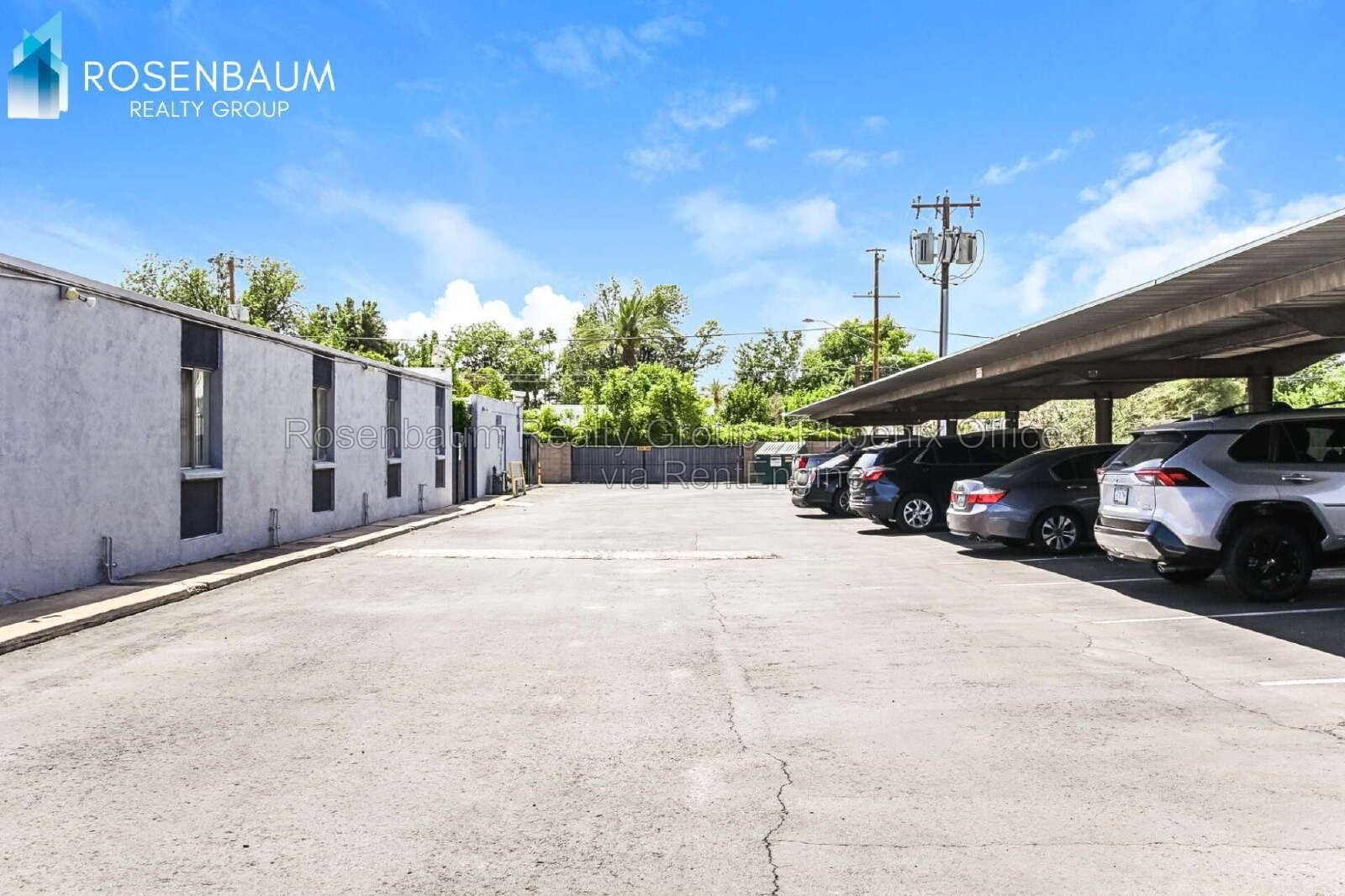 Charming Studios & 1-Bedroom Apartments in a Phoenix Community – Prime Location & Utilities Included! property image