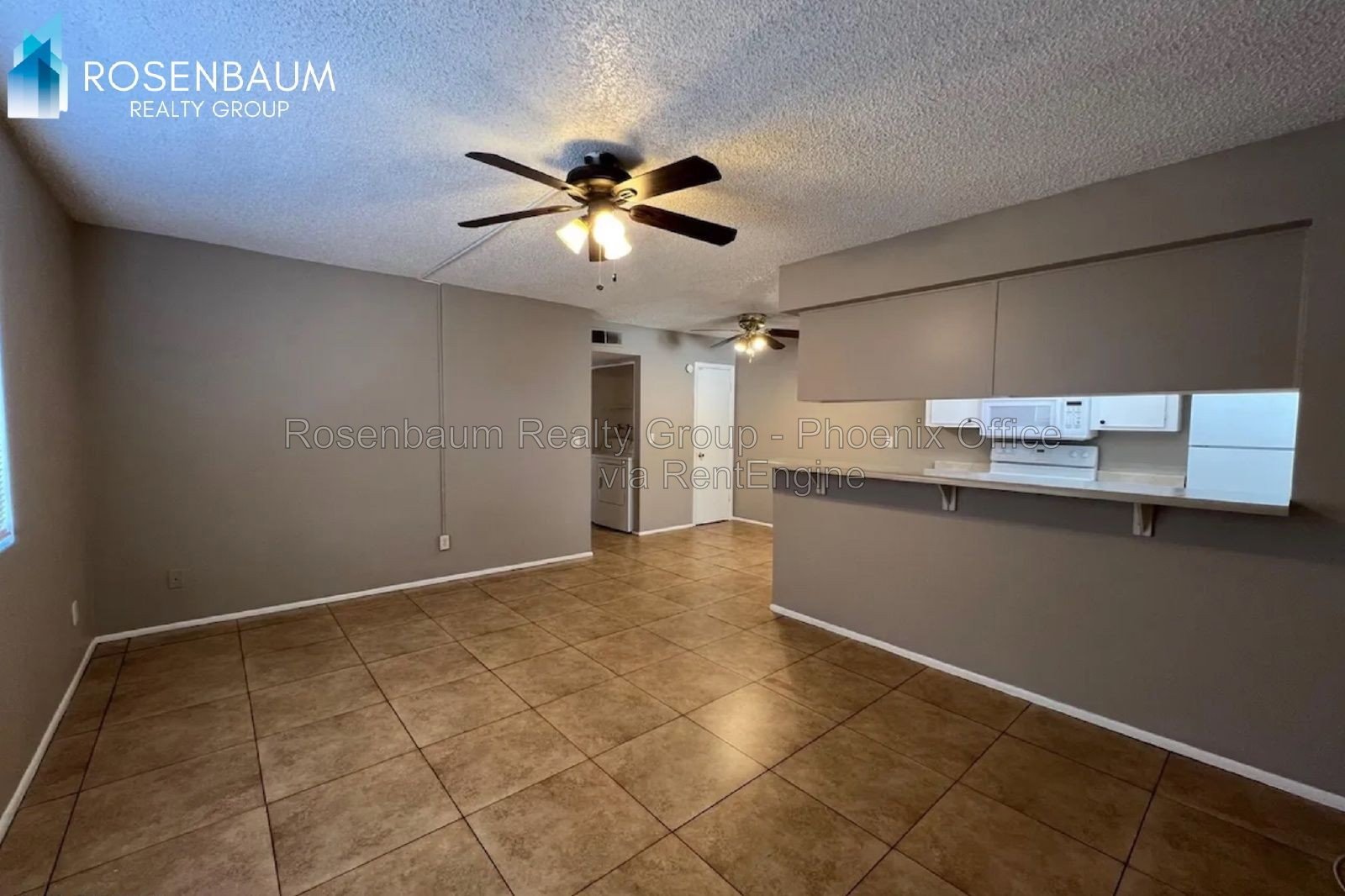 Charming 2-bedroom 1.5-bathroom apartment in the beautiful Mesa AZ! property image