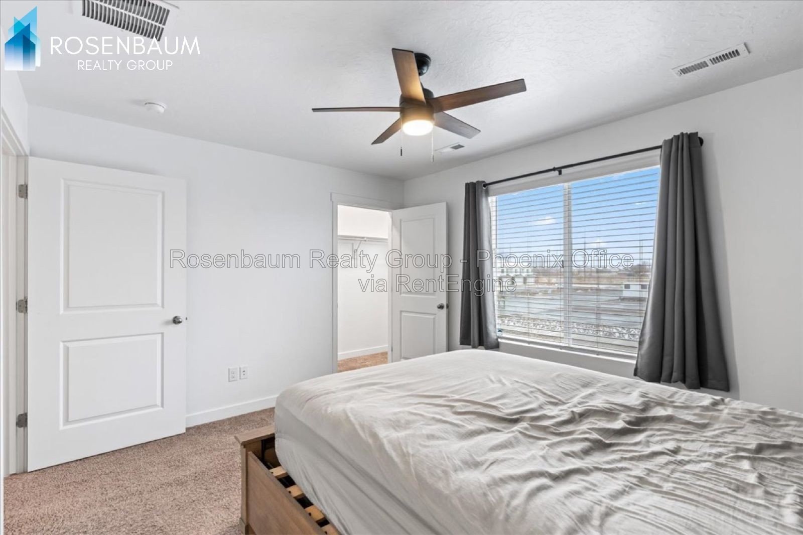 Charming 3-bedrooms, 2-baths townhouse in Saratoga Springs! property image