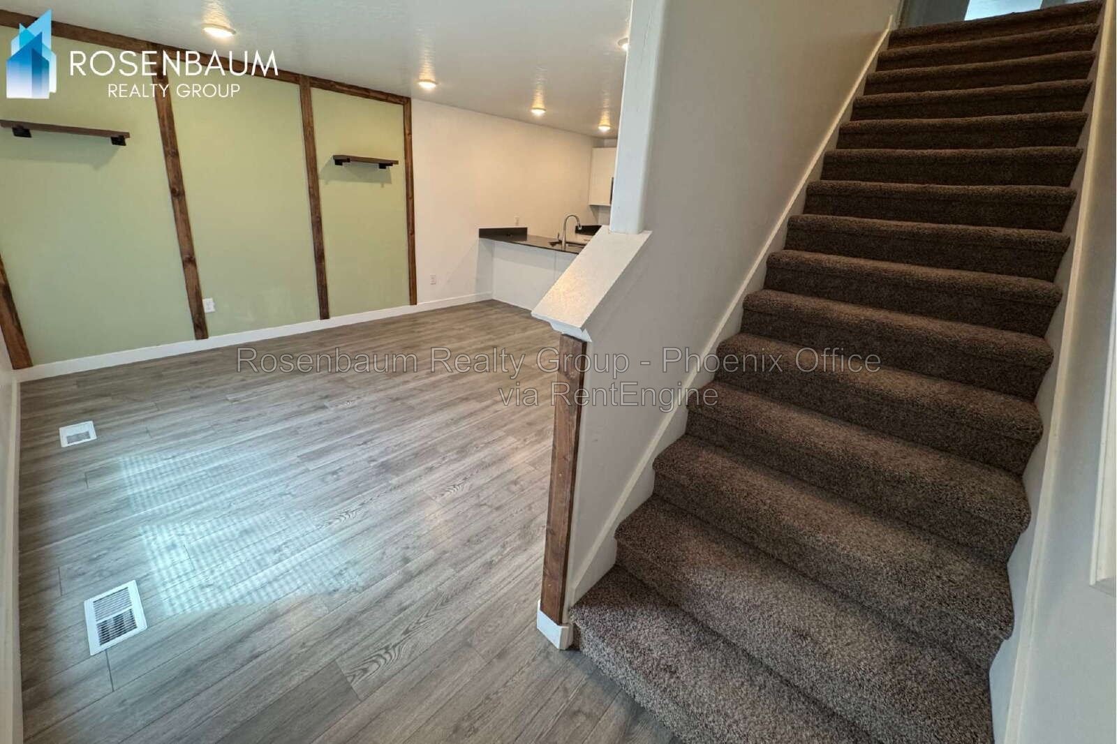 Charming 3-bedrooms, 2-baths townhouse in Saratoga Springs! property image
