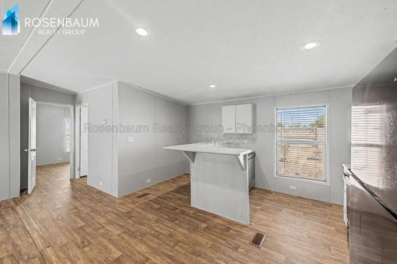 Beautiful 3 bedroom, 2 bathrooms home with plenty space to grow! property image