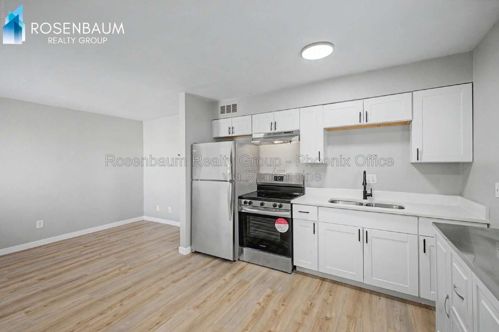 Charming & Cozy 1-bedroom, 1-bath 4-plex apartment unit in North Phoenix! property image