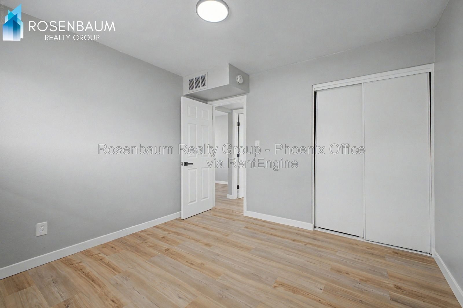 Charming & Cozy 1-bedroom, 1-bath 4-plex apartment unit in North Phoenix! property image