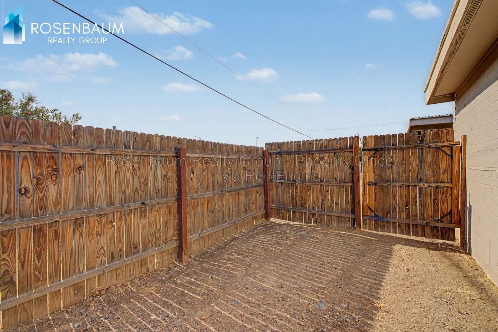 Charming & Cozy 1-bedroom, 1-bath 4-plex apartment unit in North Phoenix! property image