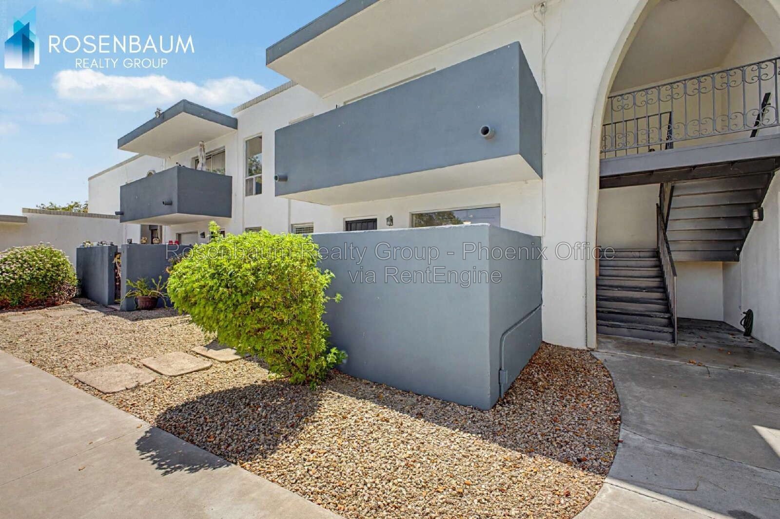 Charming 1 Bed / 1 Bath ground level condo unit in Uptown Phoenix! property image