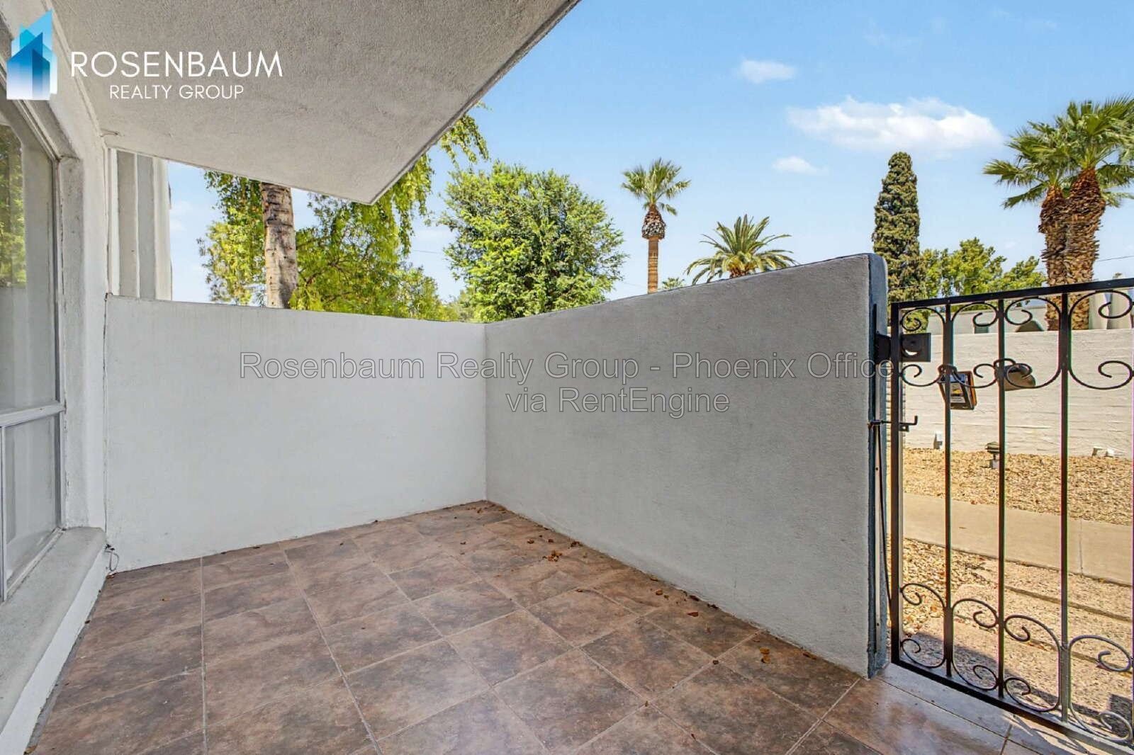 Charming 1 Bed / 1 Bath ground level condo unit in Uptown Phoenix! property image