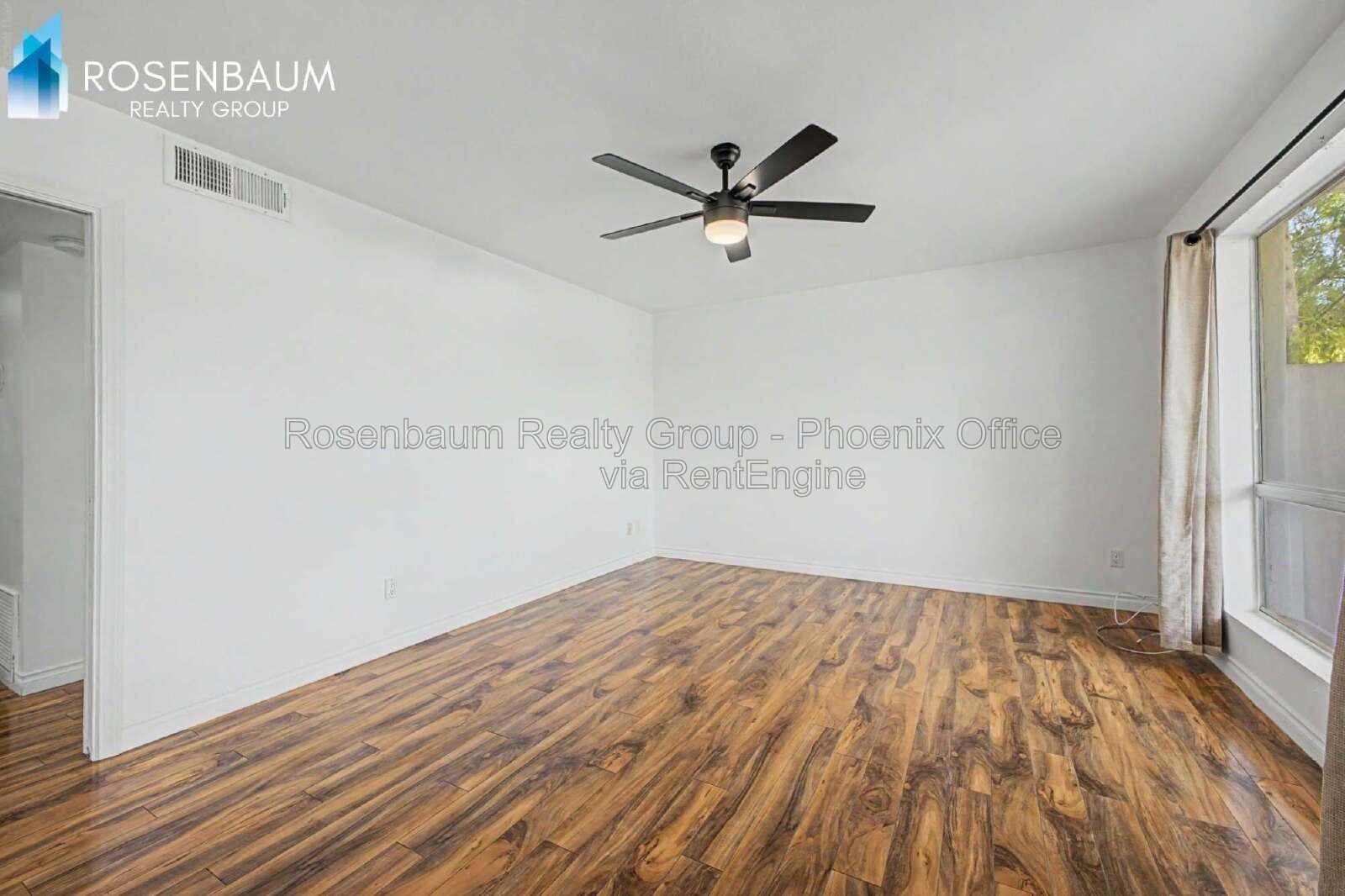 Charming 1 Bed / 1 Bath ground level condo unit in Uptown Phoenix! property image