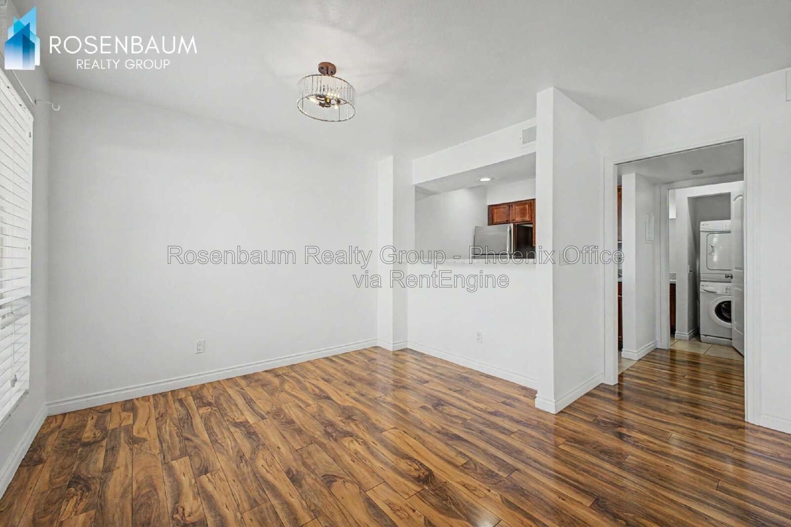 Charming 1 Bed / 1 Bath ground level condo unit in Uptown Phoenix! property image