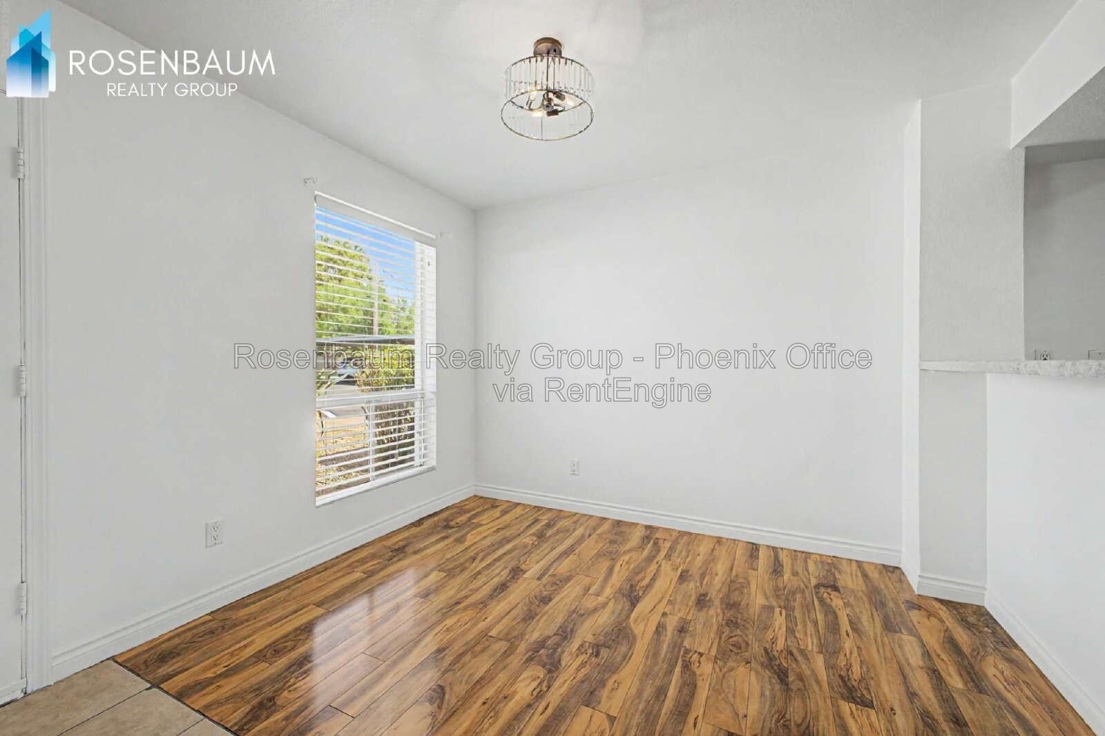 Charming 1 Bed / 1 Bath ground level condo unit in Uptown Phoenix! property image