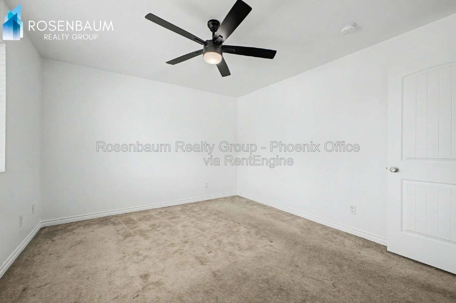 Charming 1 Bed / 1 Bath ground level condo unit in Uptown Phoenix! property image