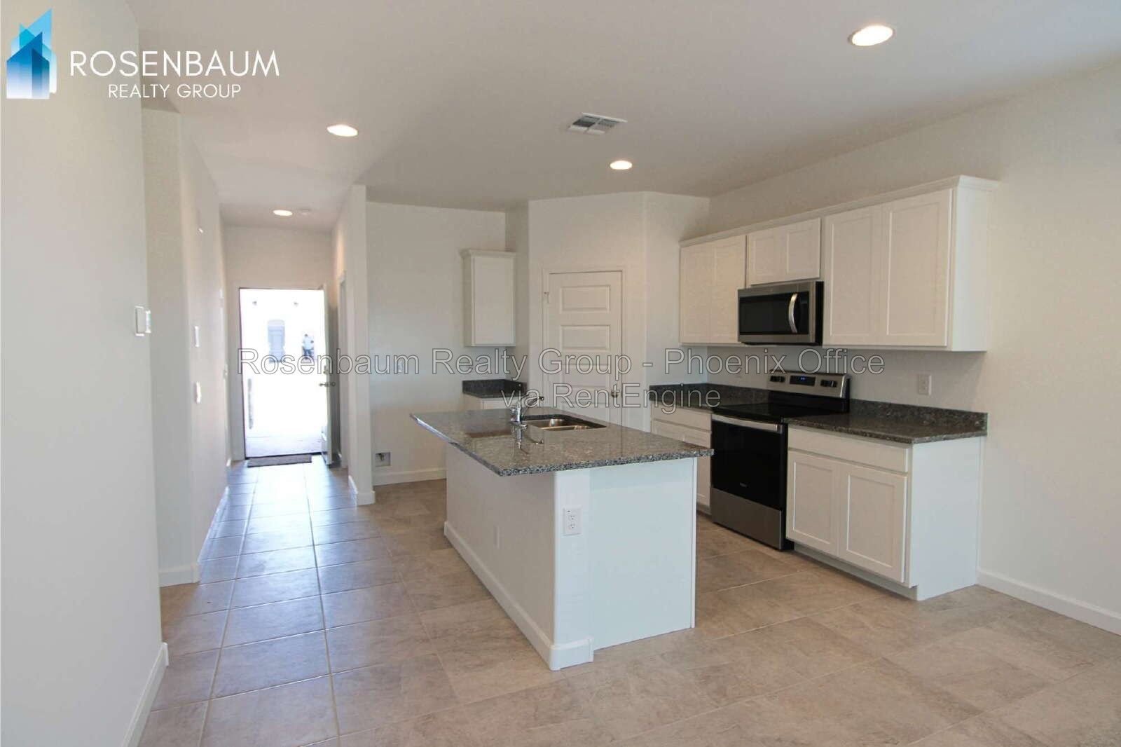 Stunning 4-bedrooms, 3-baths home in Maricopa! property image