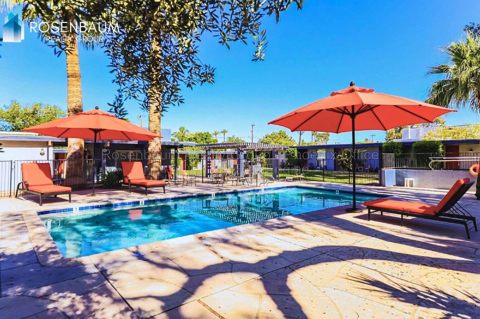 Charming Studios & 1-Bedroom Apartments in a Phoenix Community – Prime Location & Utilities Included! property image