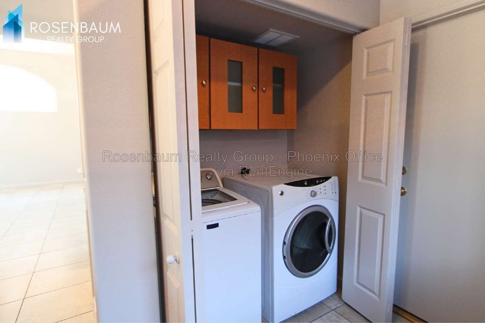 Beautiful 3-beds, 2.5-baths home nestled in Surprise! property image